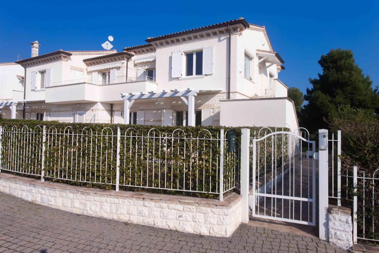 Apartamento S018 - Sirolo, Nuovissimo Trilocale In Pietra Con Giardino Dx Exterior foto